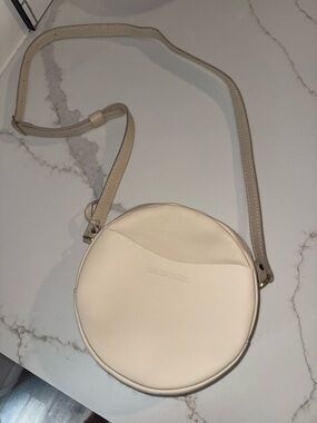 Portland leather round cross body